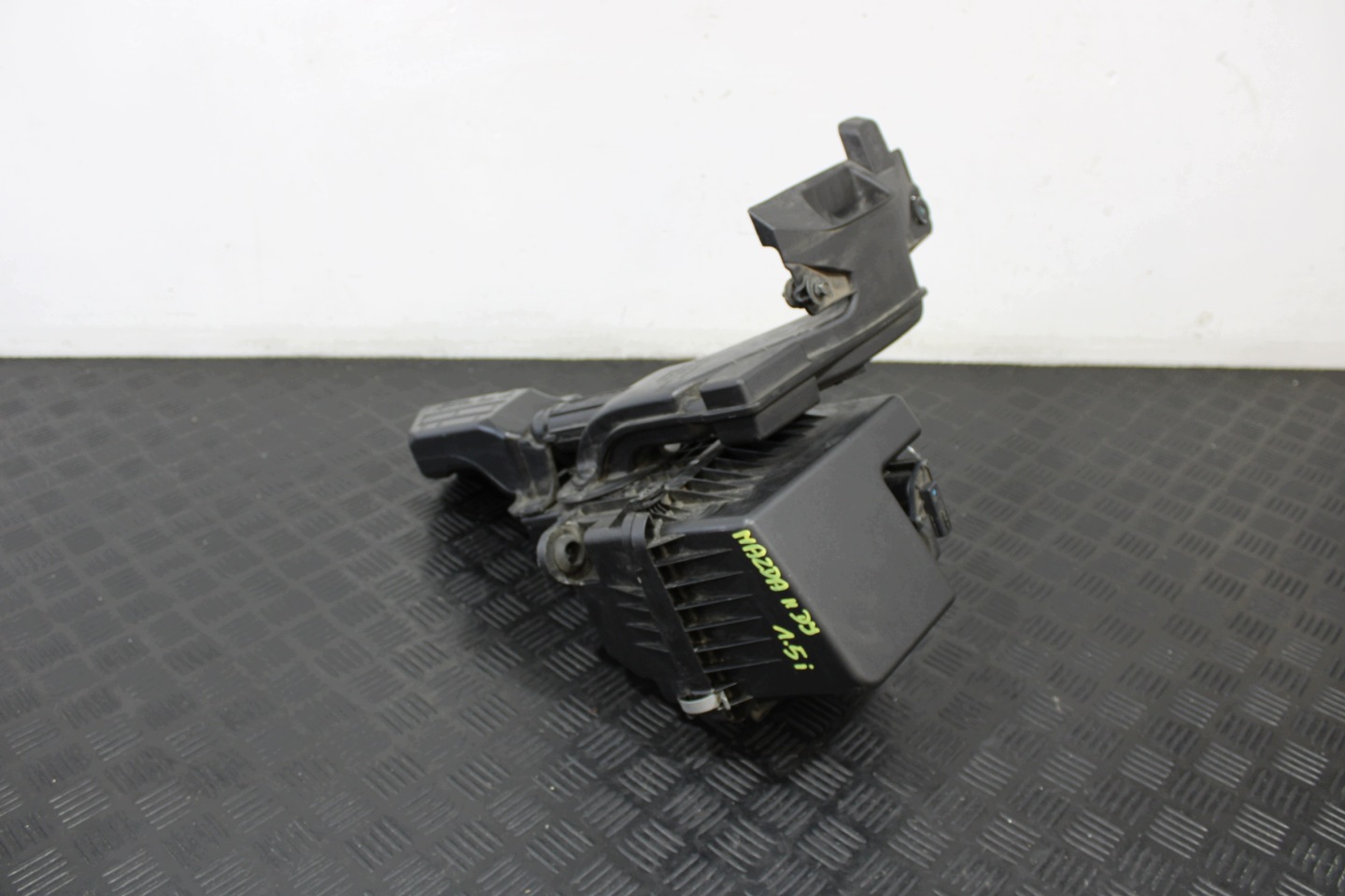 Gehäuse filter luft P31E-133AY MAZDA 2 II DJ LIFT