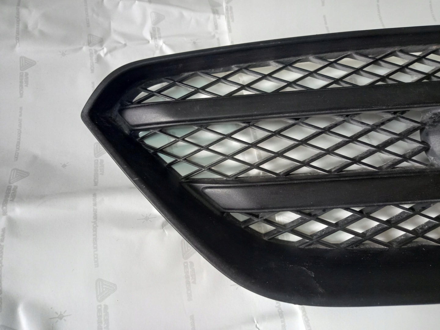 grid of a bumper front central KIA CARENS III