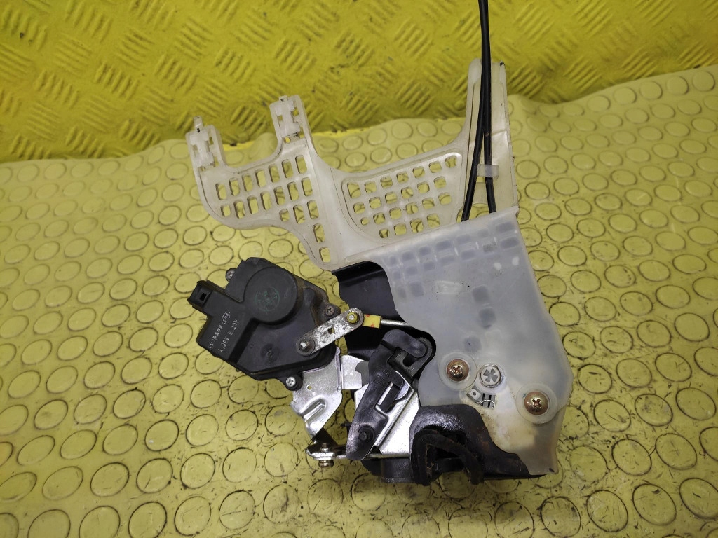 HYUNDAI TUCSON lock door right rear part