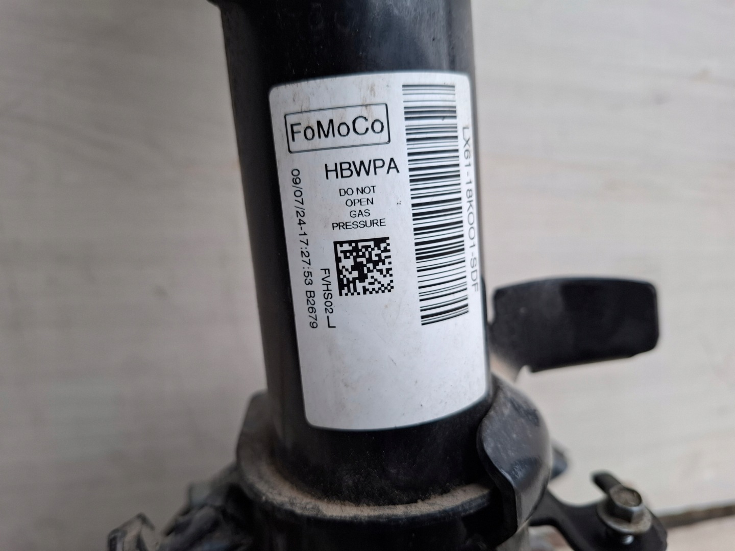 KUGA MK3 LIFT 24r swing shock absorber left front 2.5 HYBRYDA