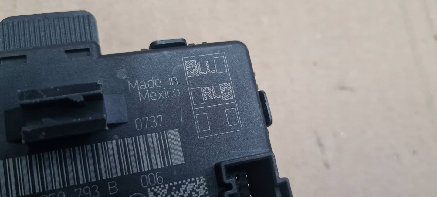 Q5 80A module control unit door left front 4M1959793B
