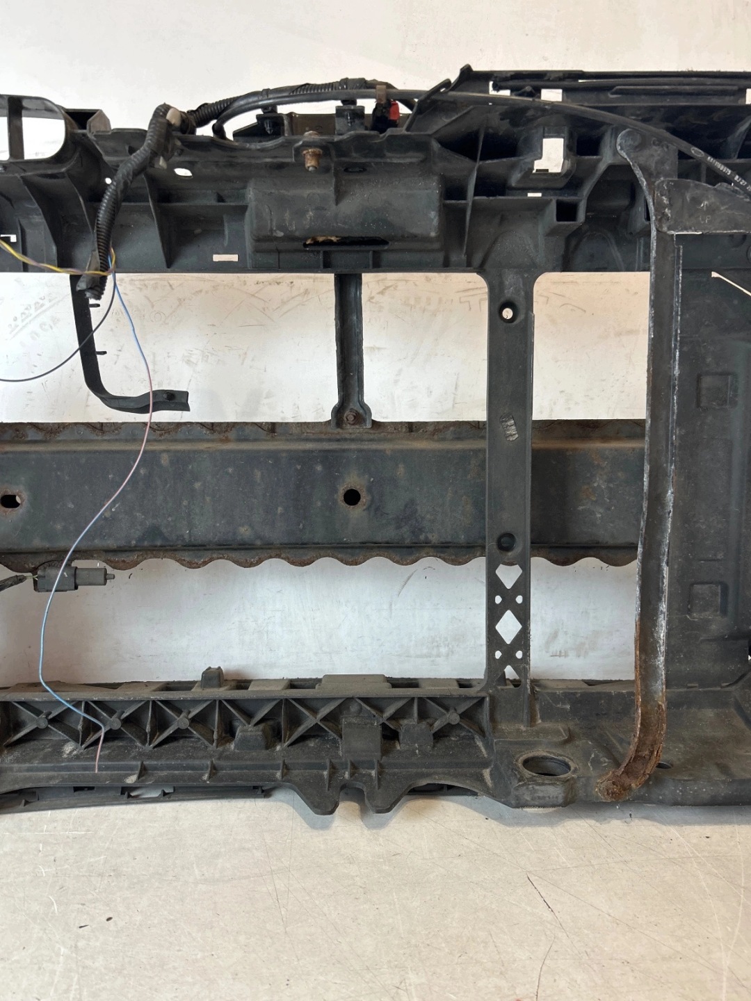 support panel for radiators pillar sider Ford Fiesta Mk7 1.4 petrol