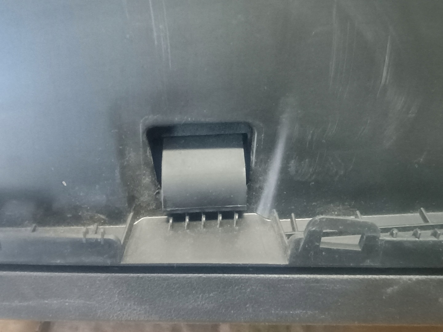 pretinac suvozača suvozača 39013999 OPEL CORSA E