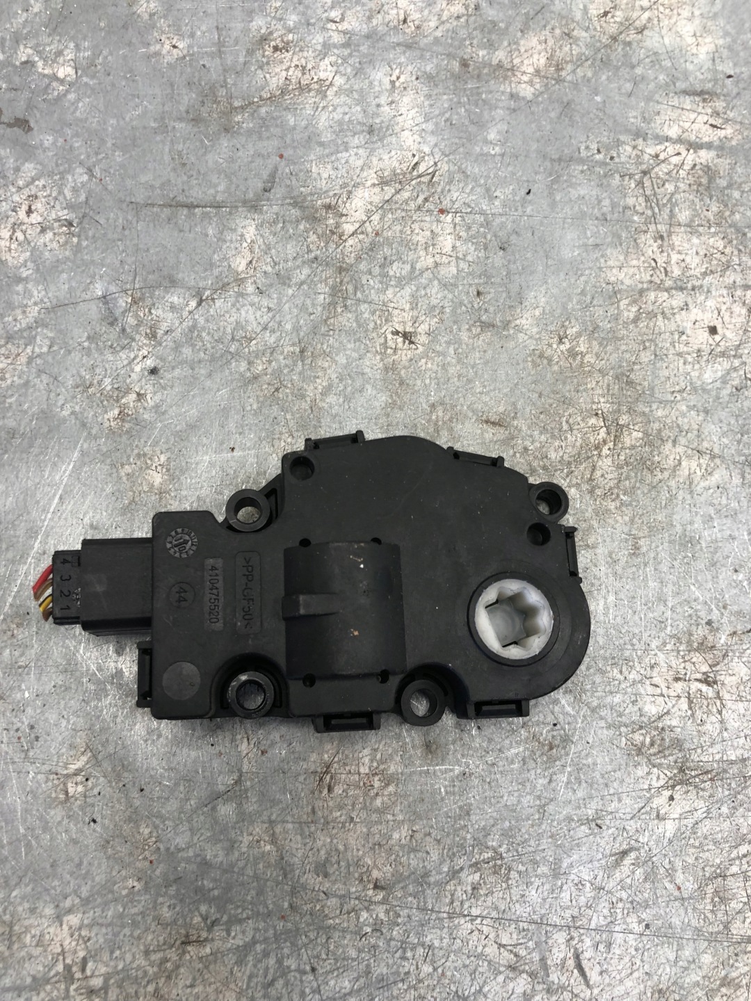 motorek topení BEHR EFB331