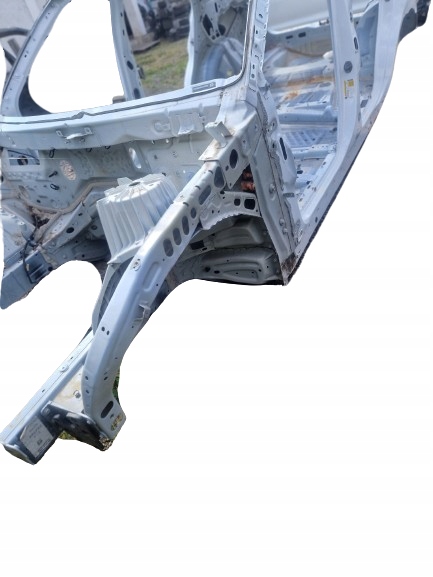 quarter front front left Ford Explorer VI 6 2020- YZ