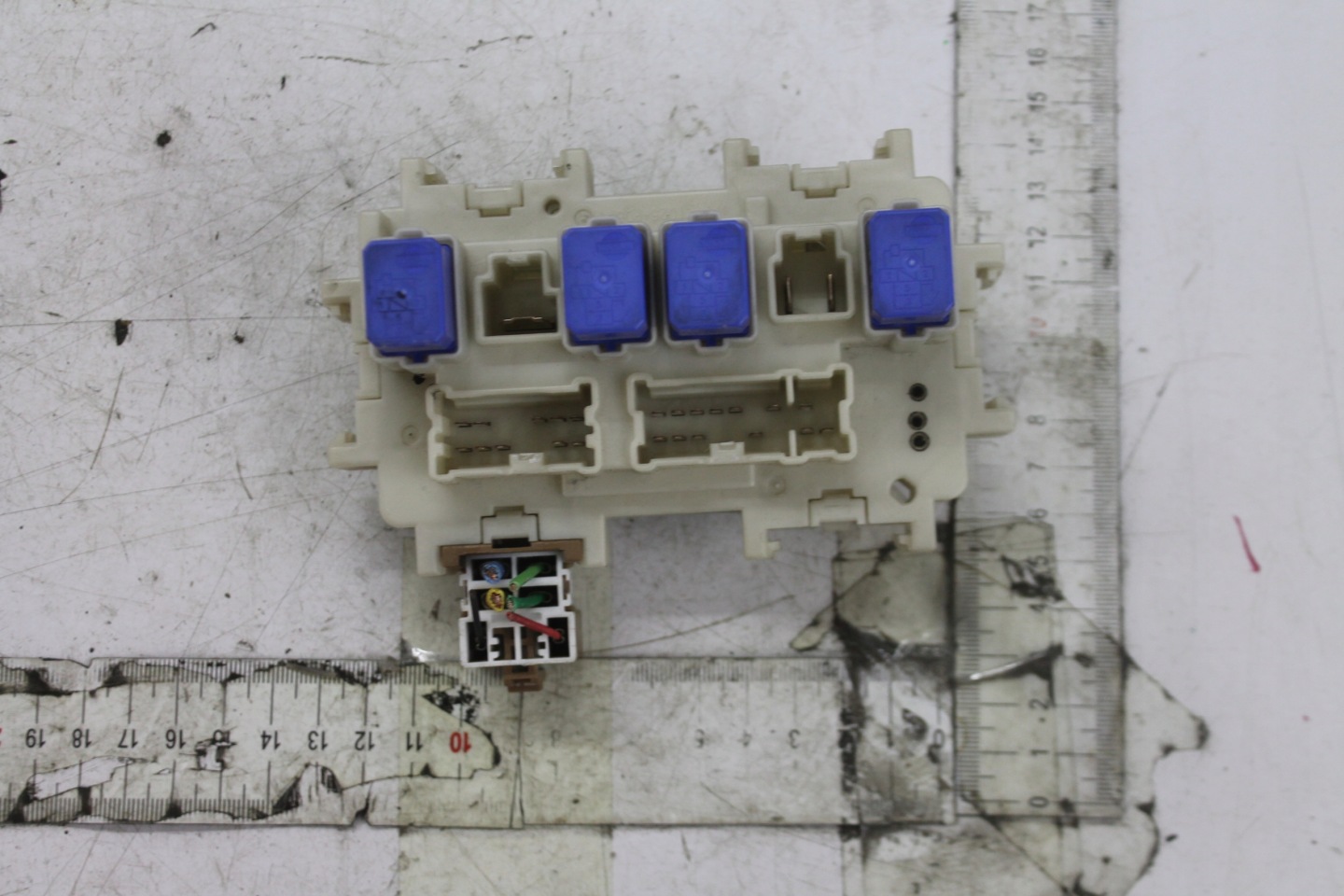 MODULE FUSIBLES RENAULT KOLEOS 2.0 DCI 07