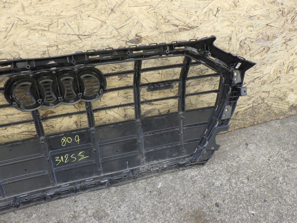 AUDI Q5 II 2 80A LIFT 21- Grille