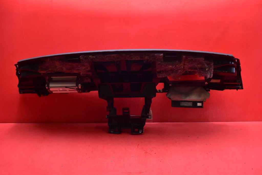 dashboard instrument panel console cockpit airbag EU BMW E87 04-07