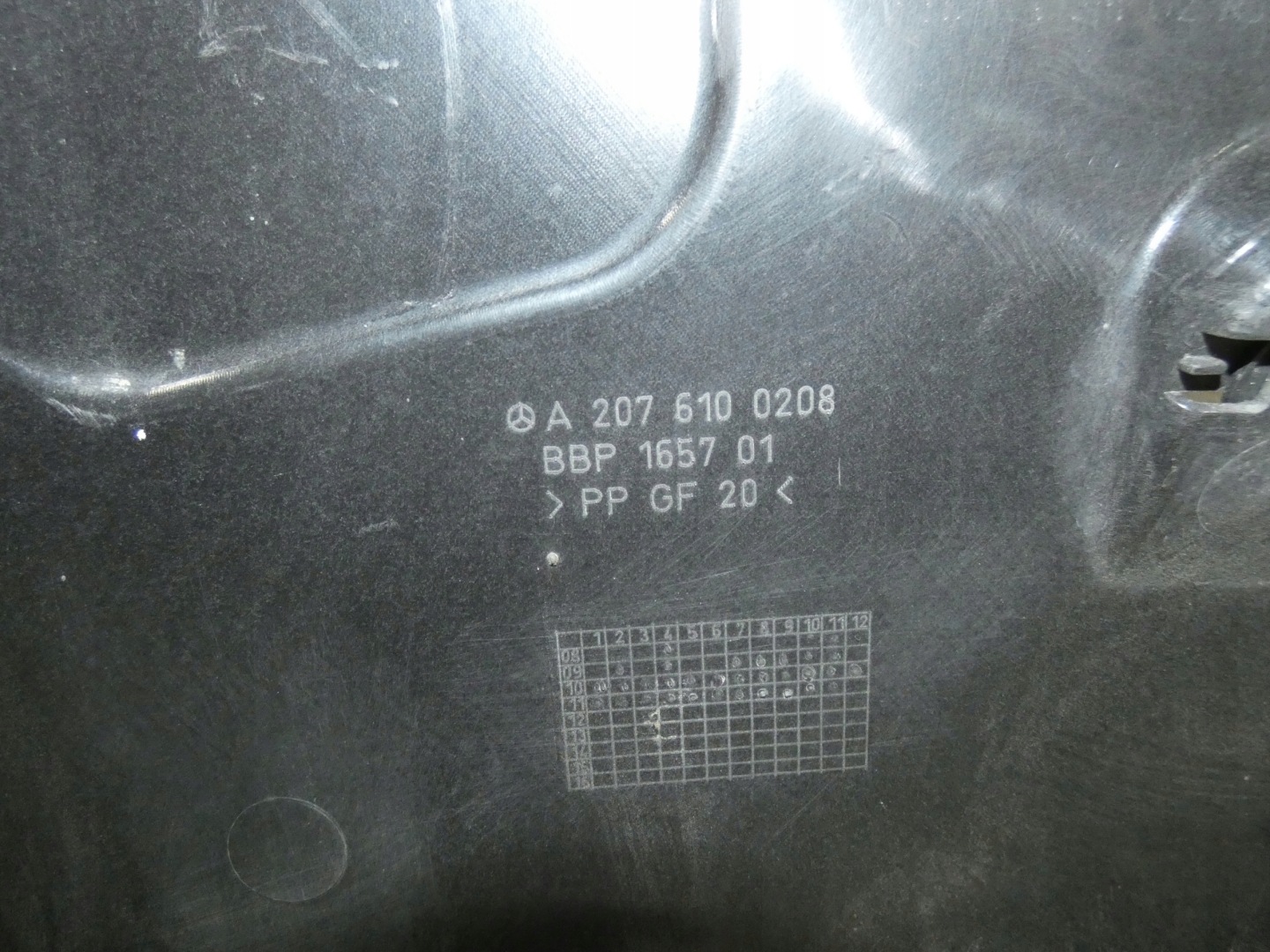 Mercedes E Klasa coupe W207 cover cover