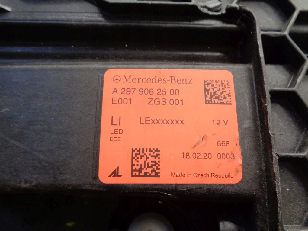 MERCEDES EQS 297 DIGITAL LIGHT FULL LED front left
