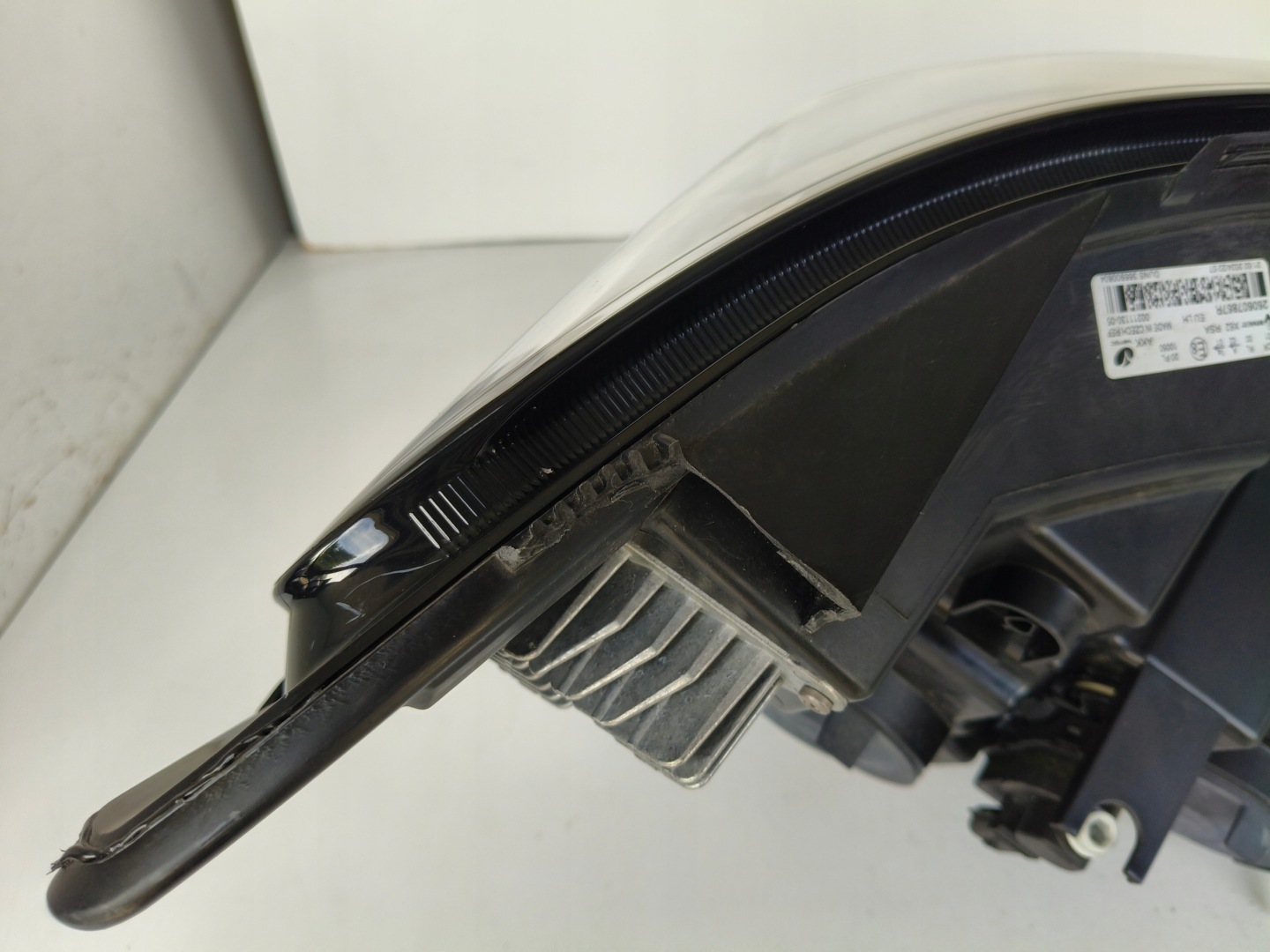 light left REFLEKTOR RENAULT MASTER III 19- LIFT IV LED