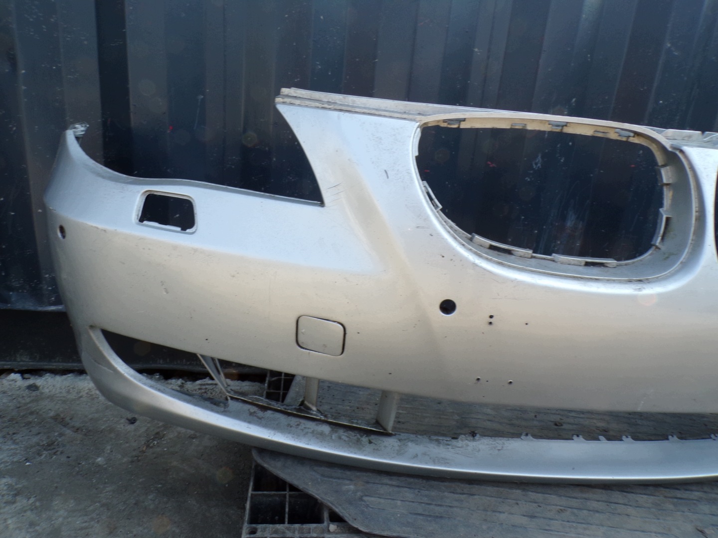front bumper front BMW E60 / E61 LIFT washers (R1)