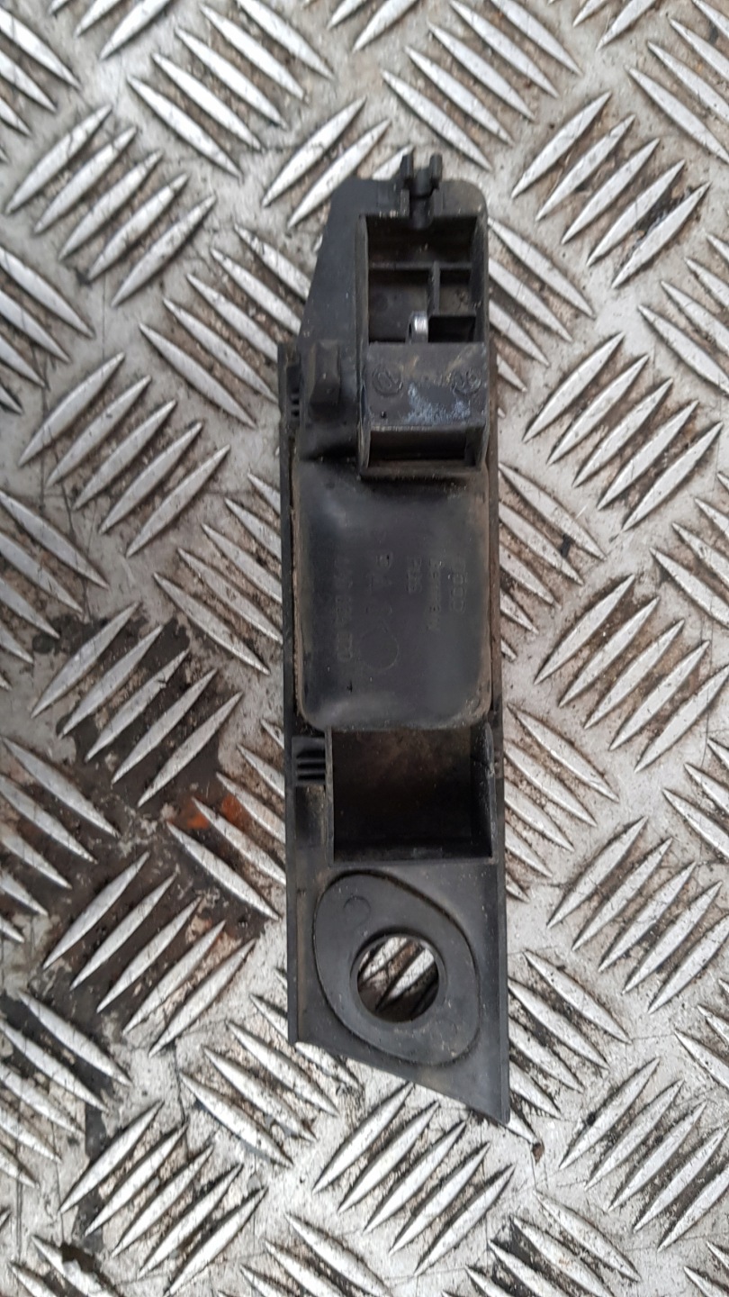 AUDI A6 C4 handle inner right rear part