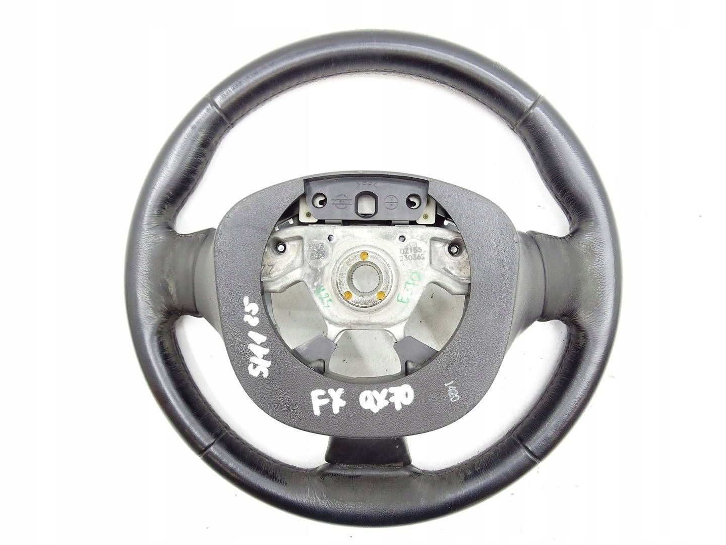 steering wheel, black leather INFINITI FX II QX70
