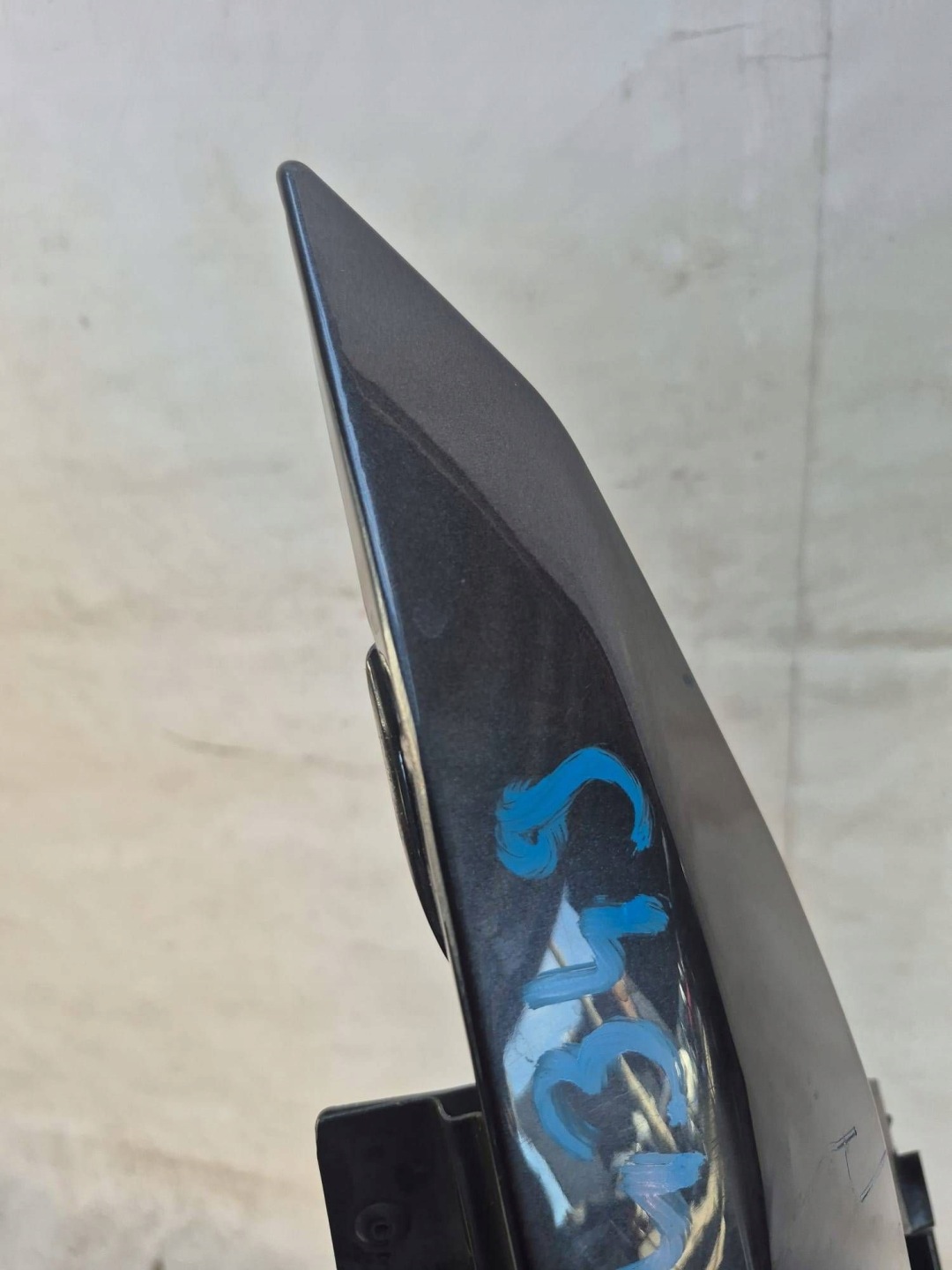 TESLA MODEL X 15- fender right front front logo