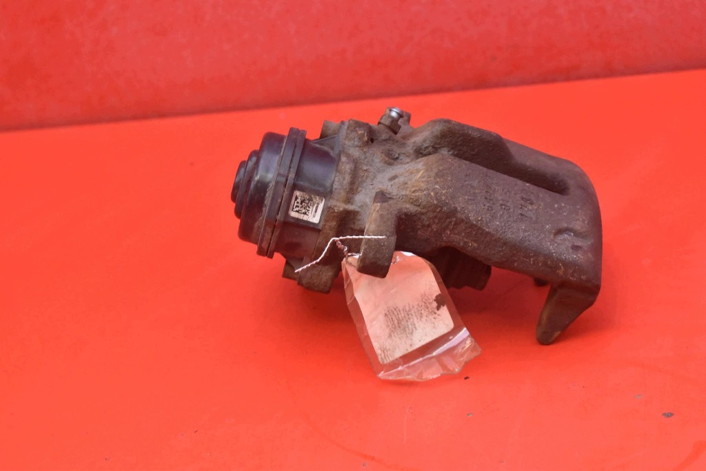 caliper brake left rear part 32335478 AUDI A4 B8 2.0 TDI 143 KM 07-11