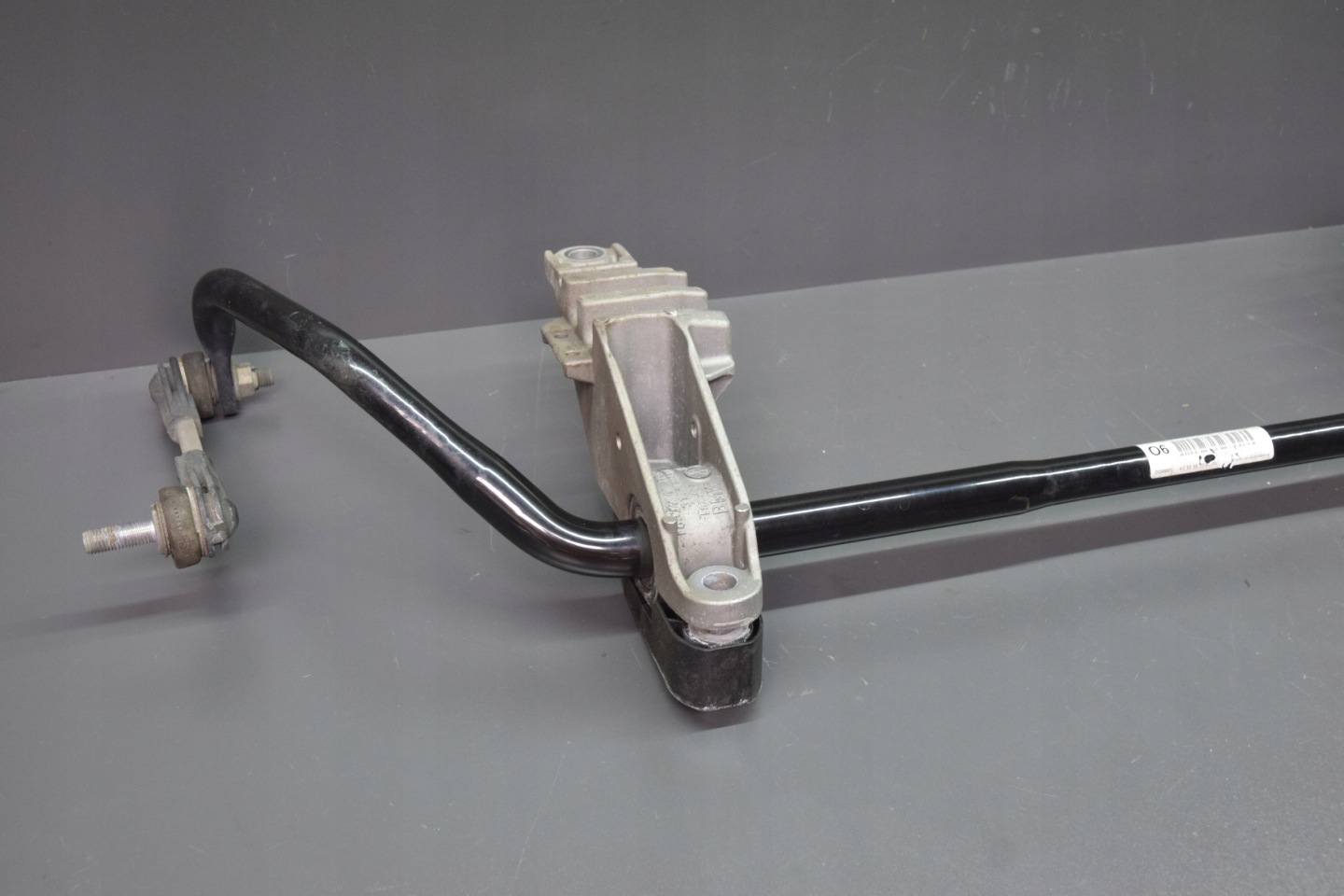STABILIZATOR front BMW 7 G11 G12 745eX 45eX