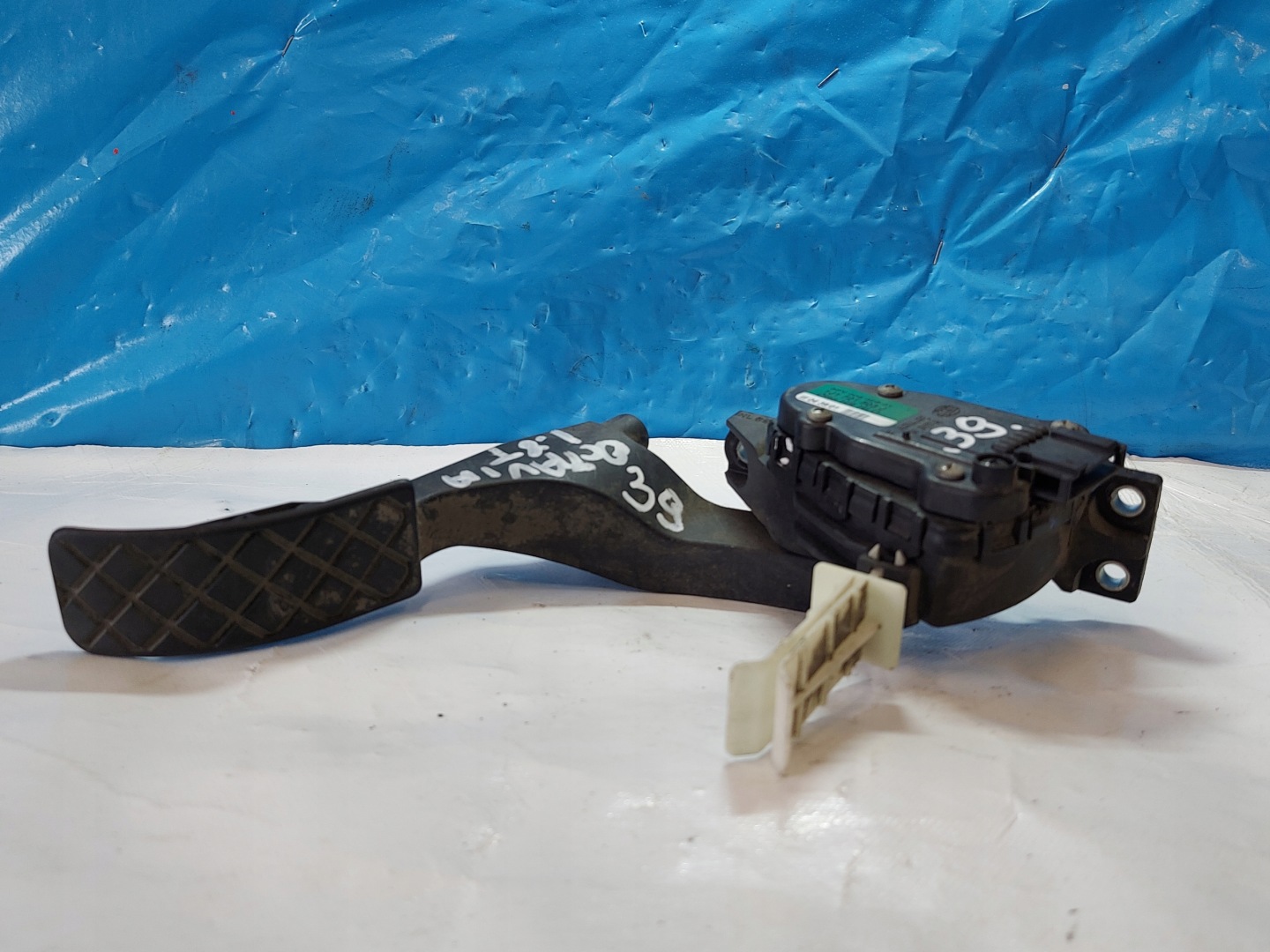 accelerator pedal OCTAVIA and 1.8 T 1J1721503J