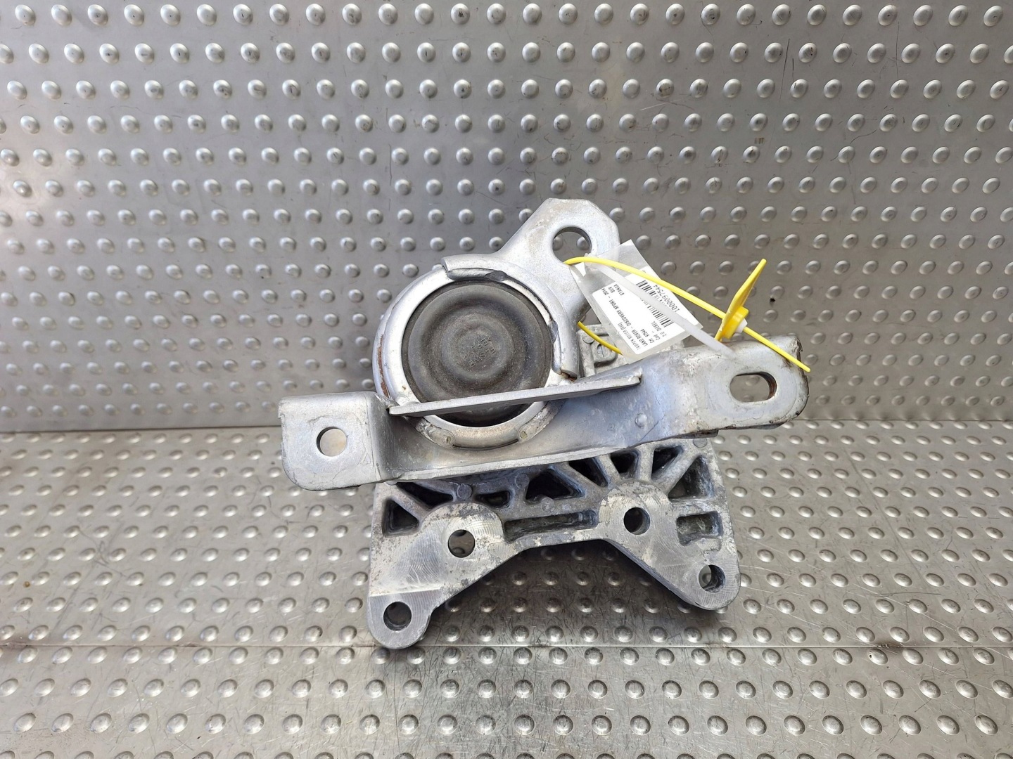 holder engine mount BJ32-6F012-AB GJ32-6P096-AE LAND ROVER EVOQUE L538