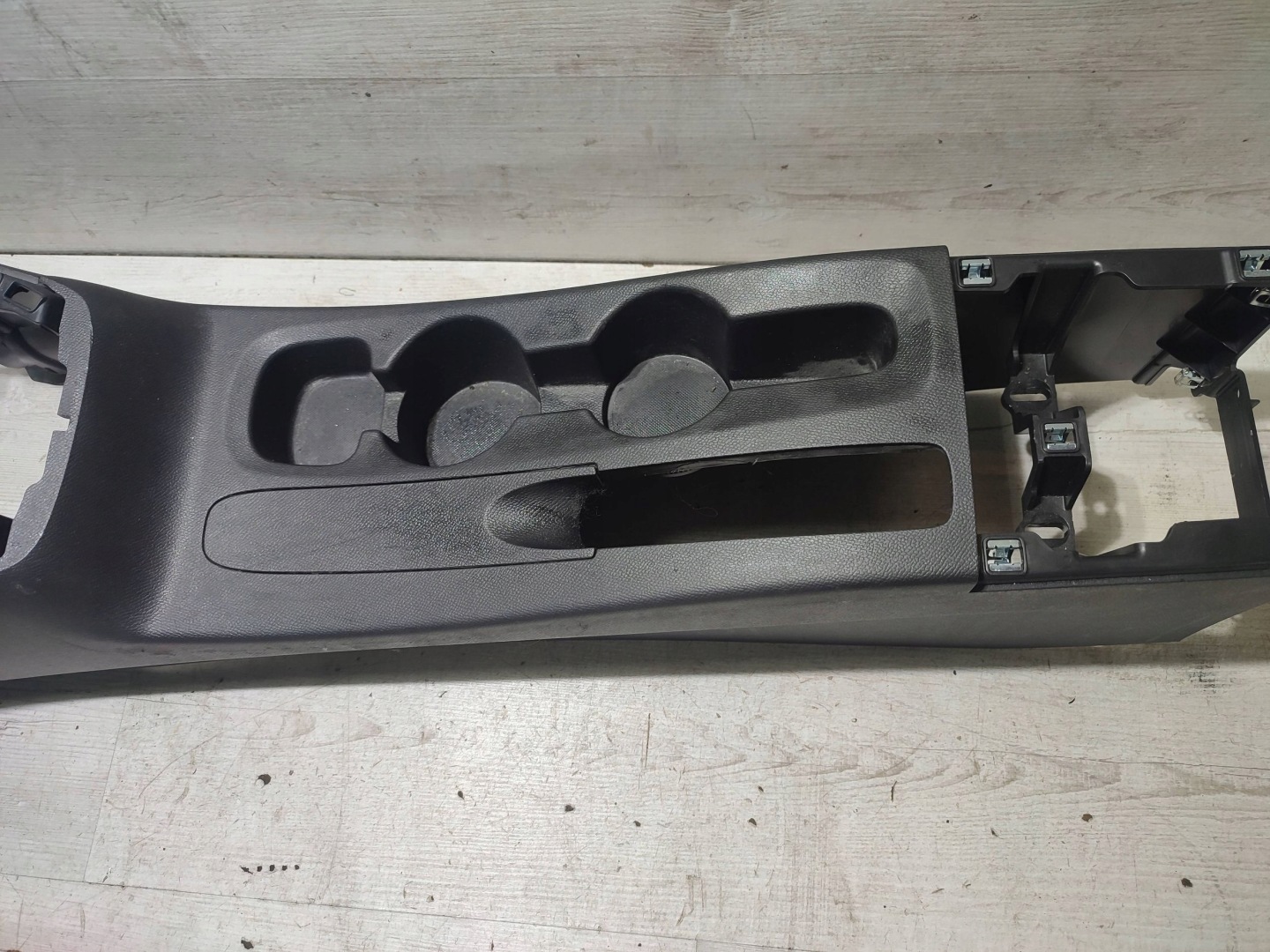 Opel Corsa F 2022 Tunel mitte