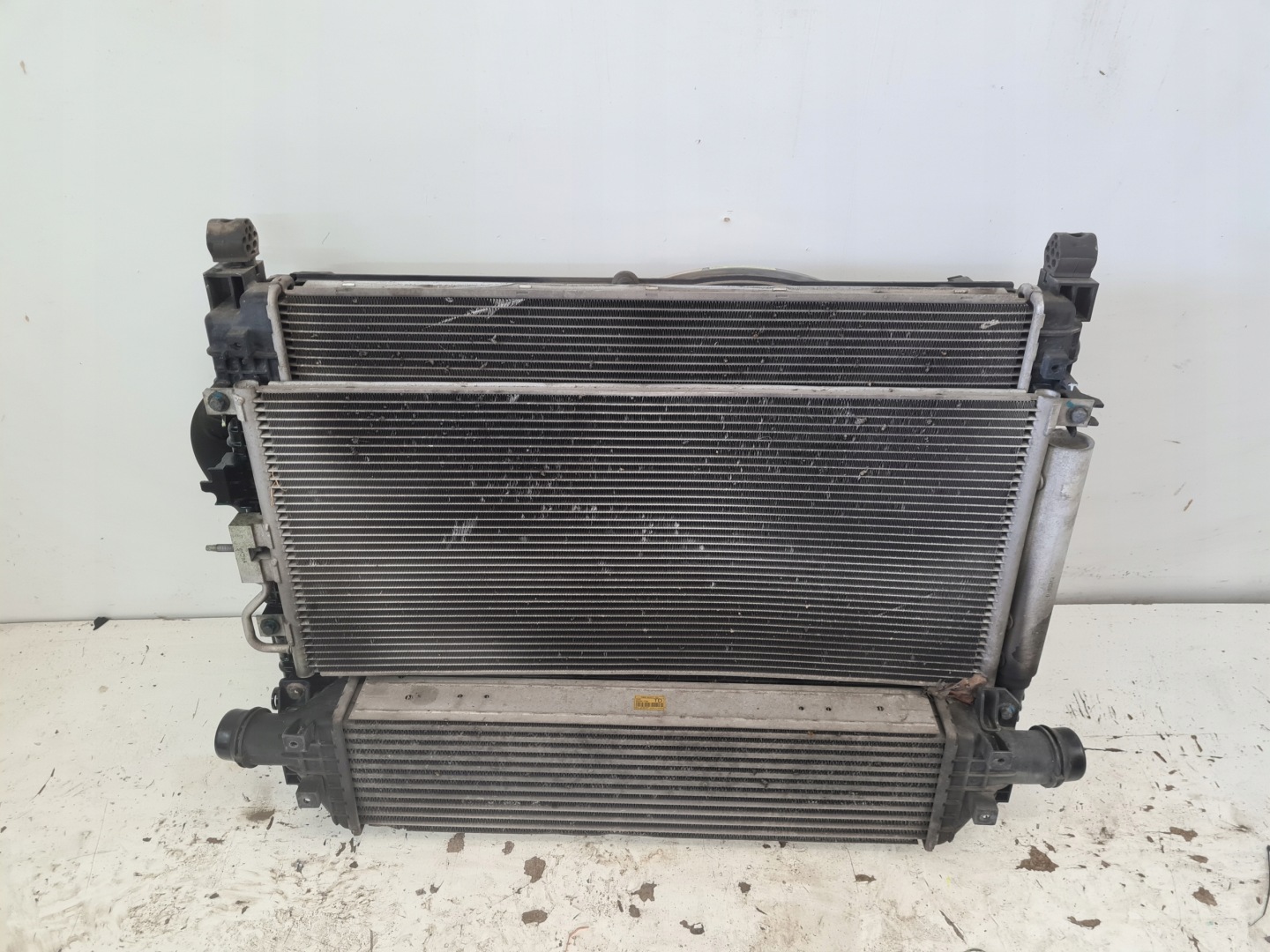 OPEL MOKKA chladič chladiče ventilátor AUTOMAT