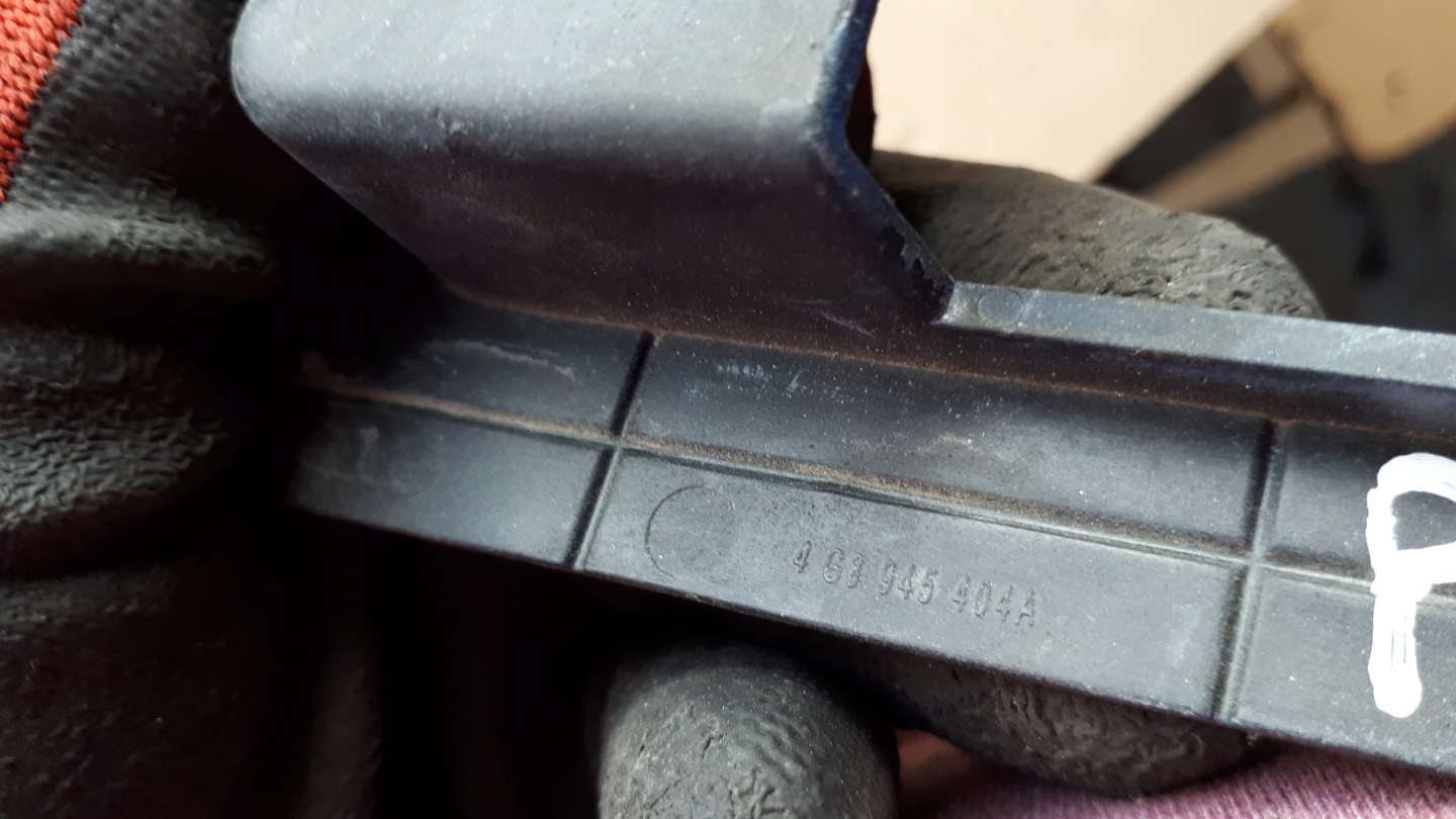 S7 4G A7 BLENDE ABDECKUNG ZASLEKPI DER SPRITZDÜSE RECHTS VORNE