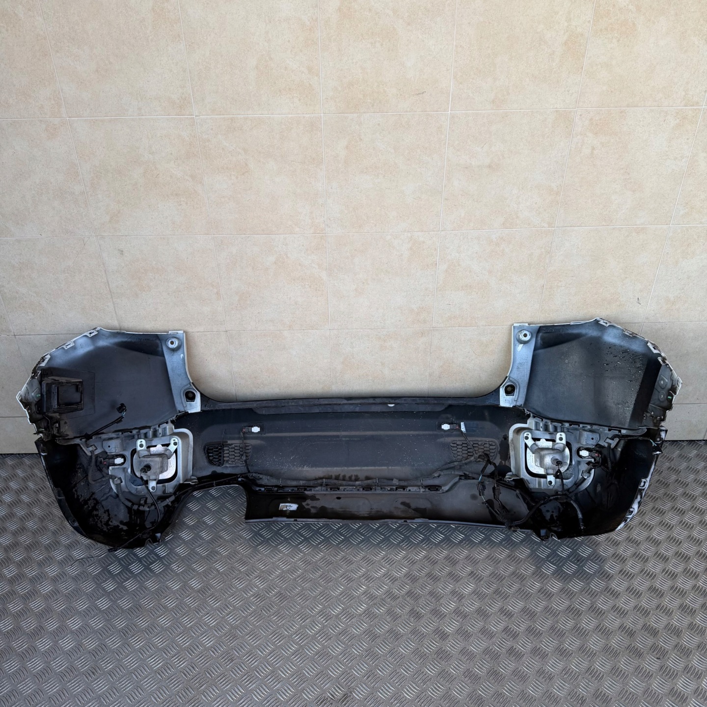 bumper rear complete JEEP RENEGADE LIFT 2019 ROK 4 PDC