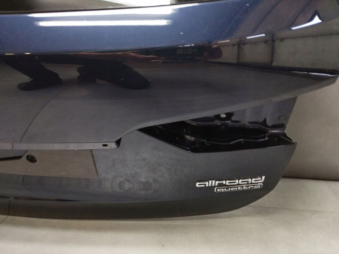 Audi A6 Allroad C8 boot door window LX5B KOMBI
