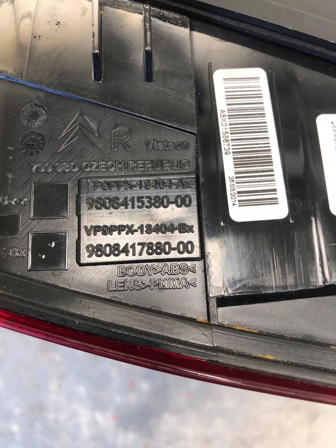 light right rear part CITROEN DS3 3D 9808415380