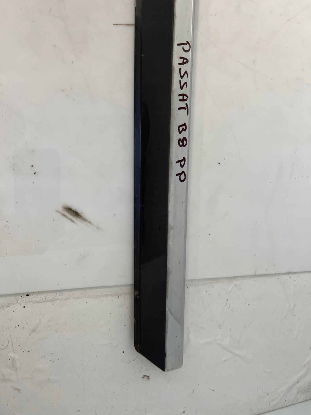 VW PASSAT B8 LIFT 20R moulding lower door right front CHROM LB7R