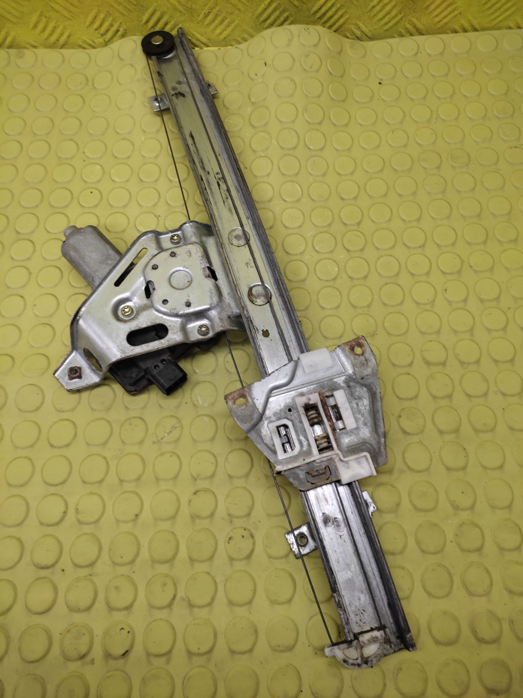 MITSUBISHI PAJERO 3 window regulator left front