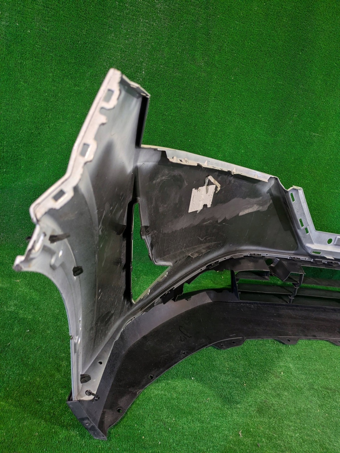 front bumper NISSAN QASHQAI J12 21