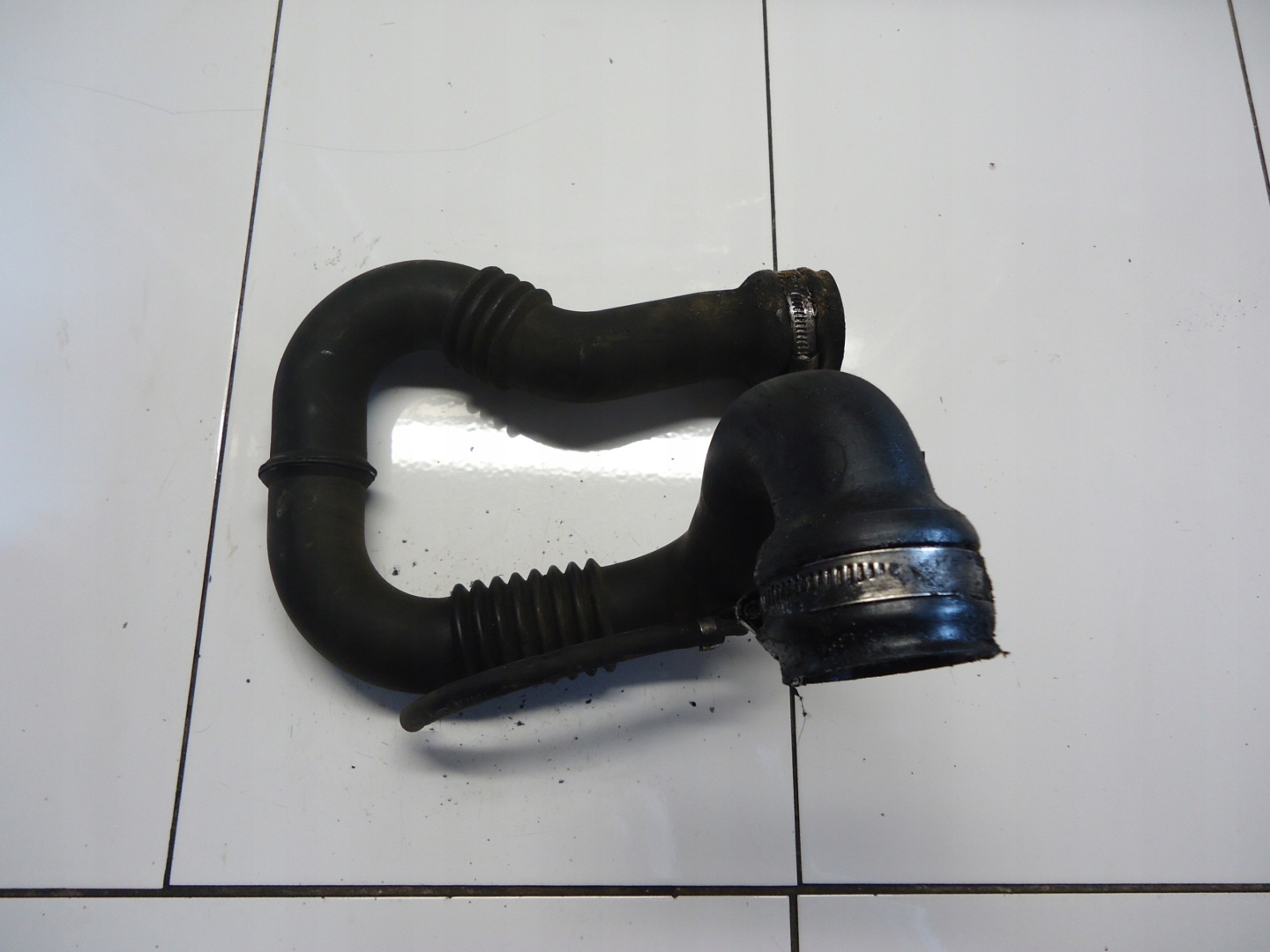 RENAULT TRAFIC II 2.0DCI pipe wiring air 8201068612A