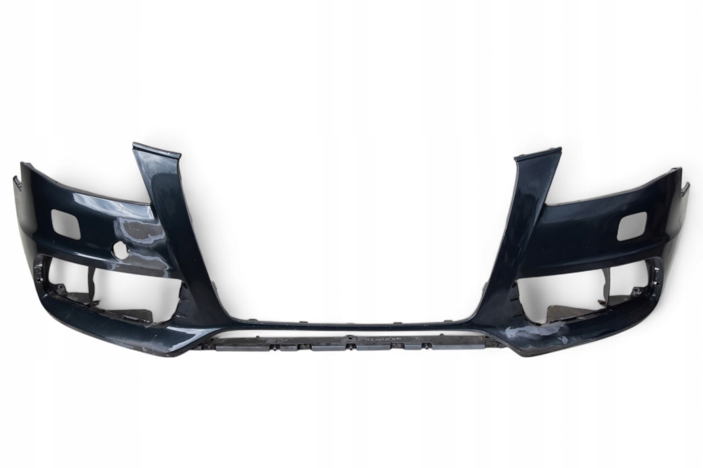 bumper front AUDI A4 B8 2010r. LZ7H 2007-2011