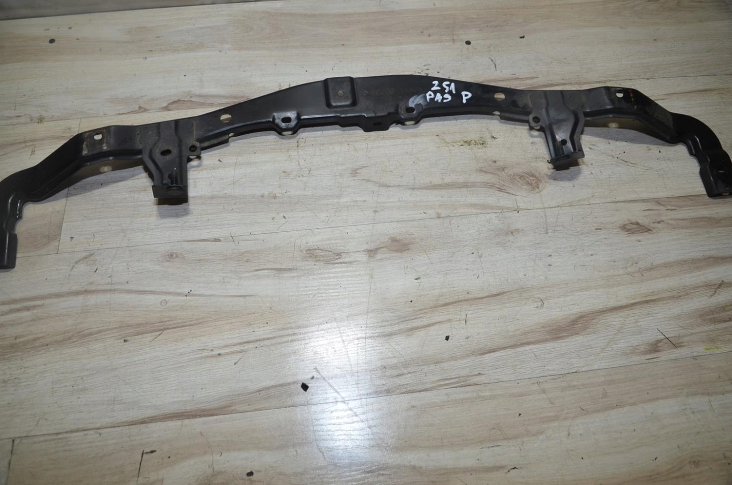 pillar iron front body wall Nissan Murano Z51