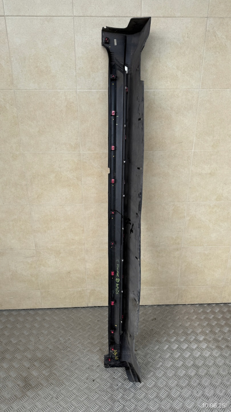 moulding threshold right KIA SPORTAGE IV D9875-AB100