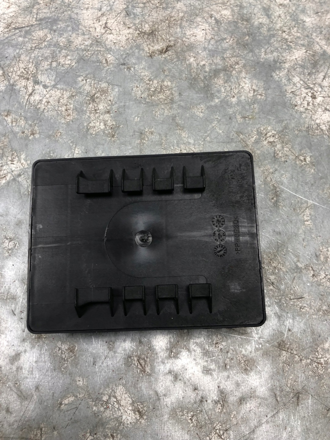 module control unit HAKA OPEL INSIGNIA B 13597659