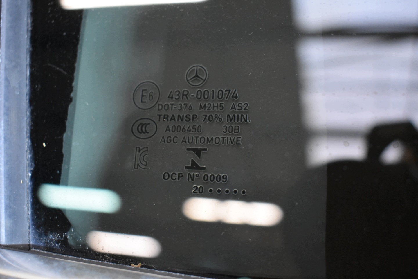 IDEALNE door front front right KPL. colour 696 MERCEDES GLB X247 1