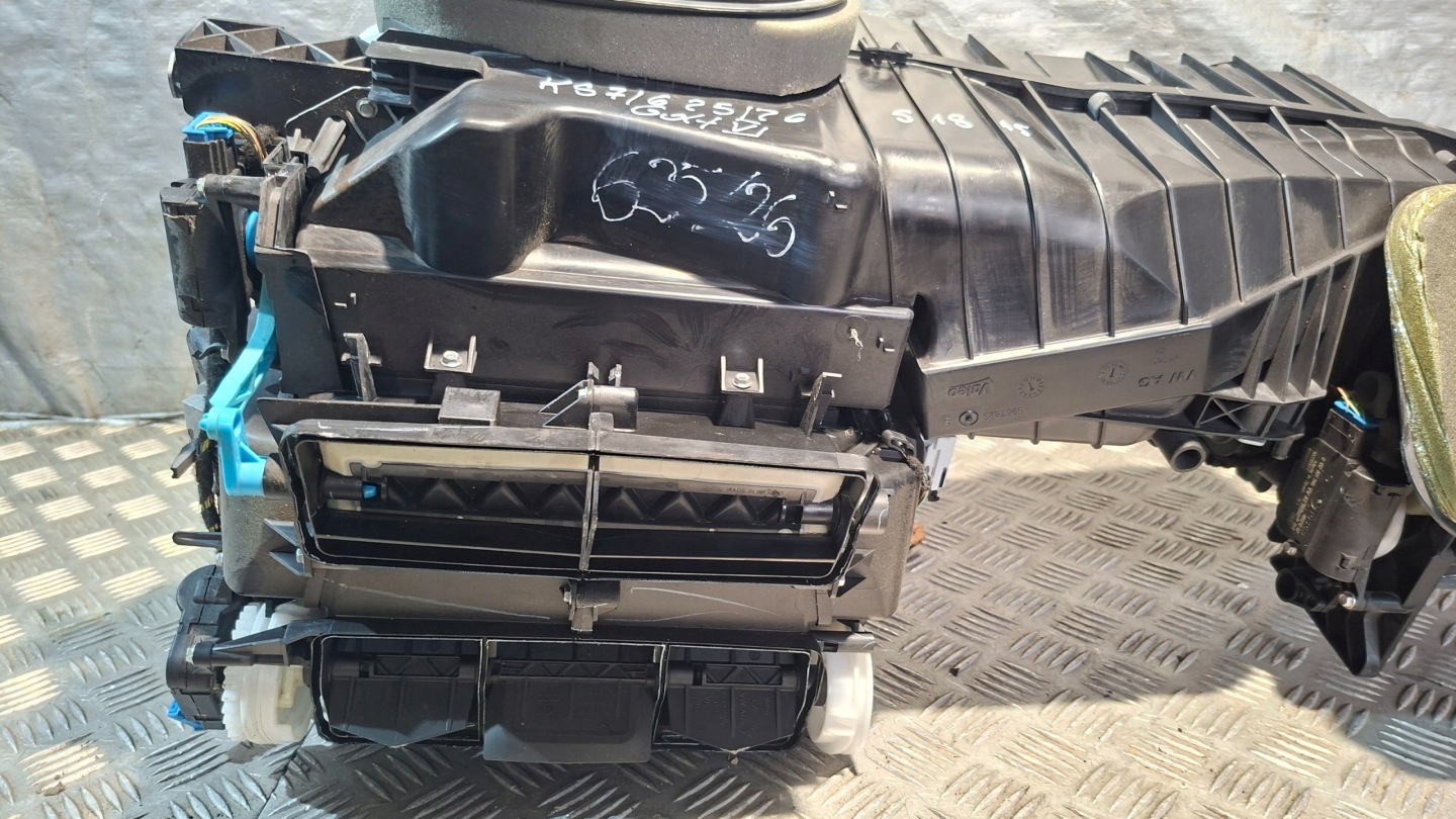 ohřívač VW GOLF VI 1.4