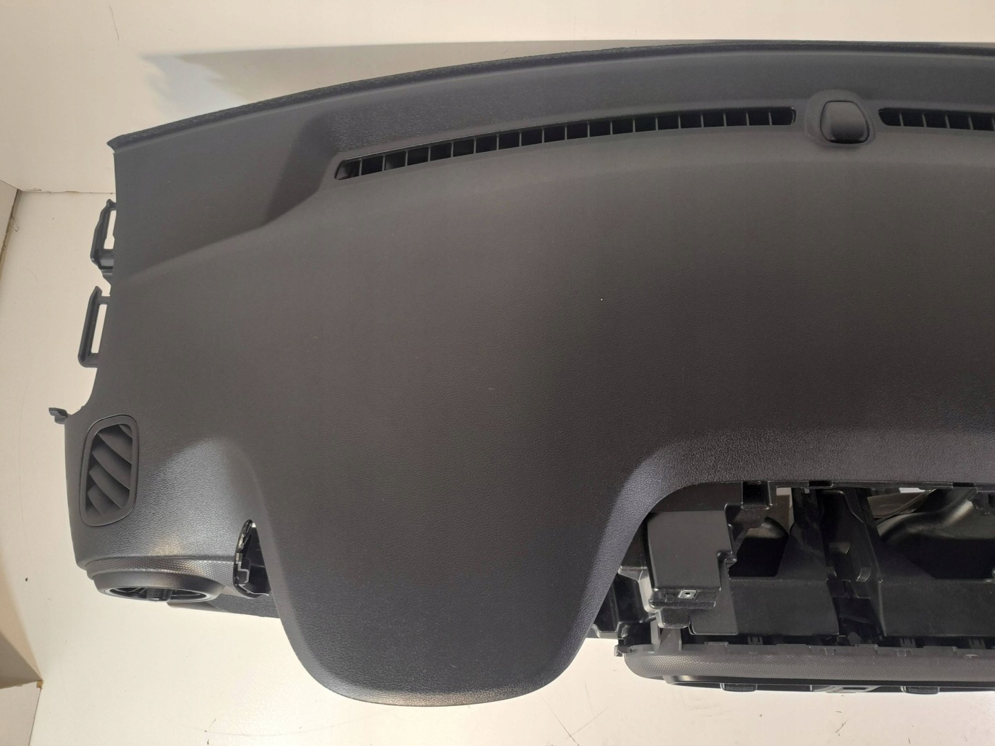 Hyundai i10 III dashboard instrument panel console airbag (HI72)