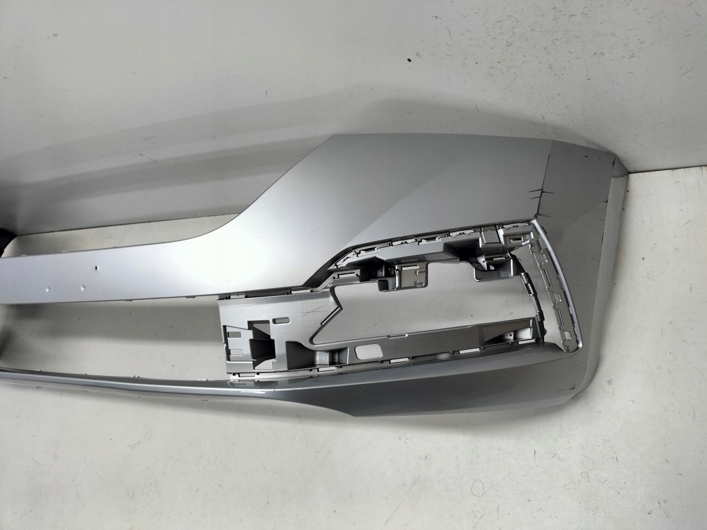 FRONTSTOSSSTANGE VORNE SKODA OCTAVIA 4 IV 19