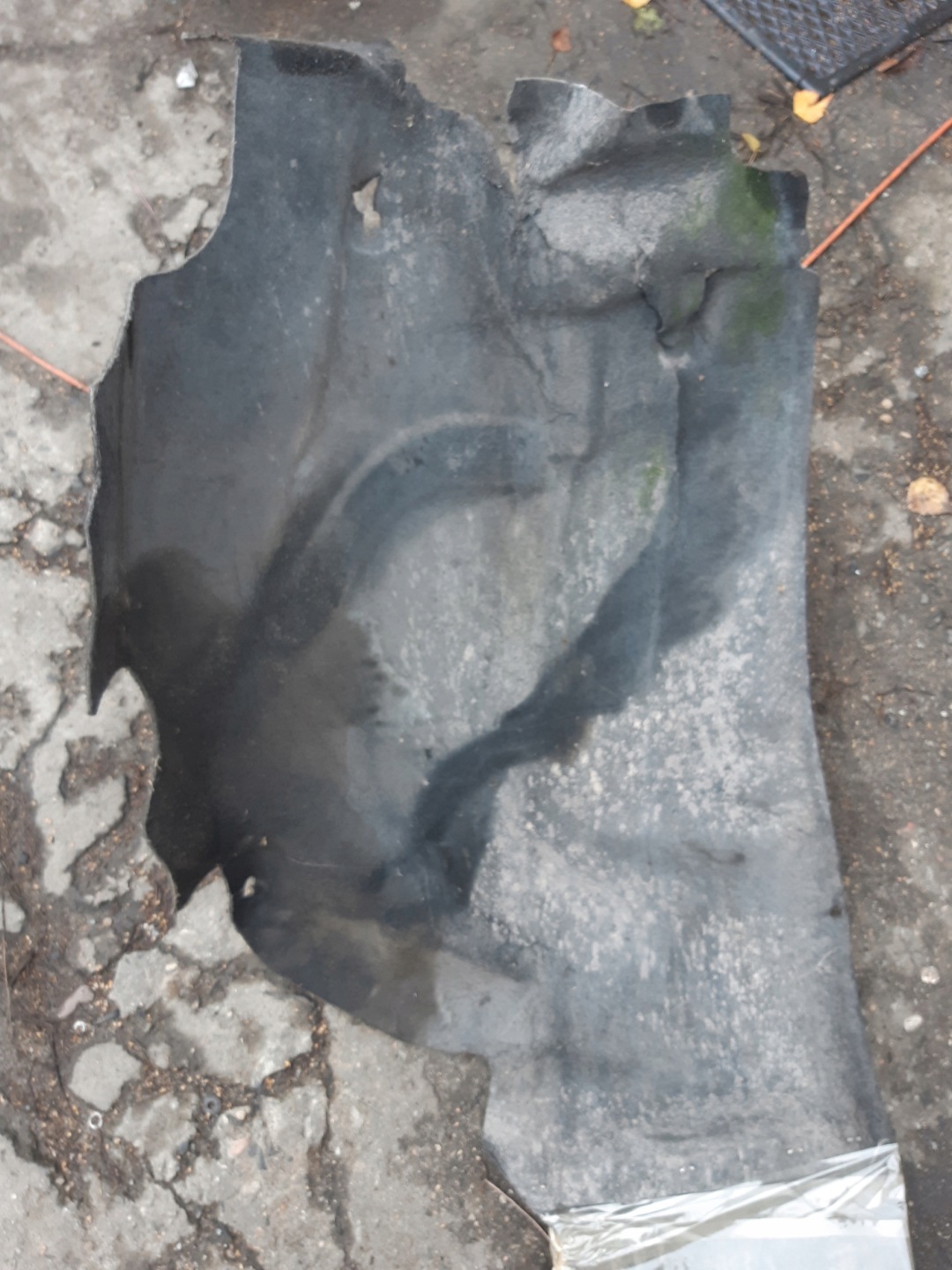 AUDI A7 4G mudguard side right front right front 4G8821172D