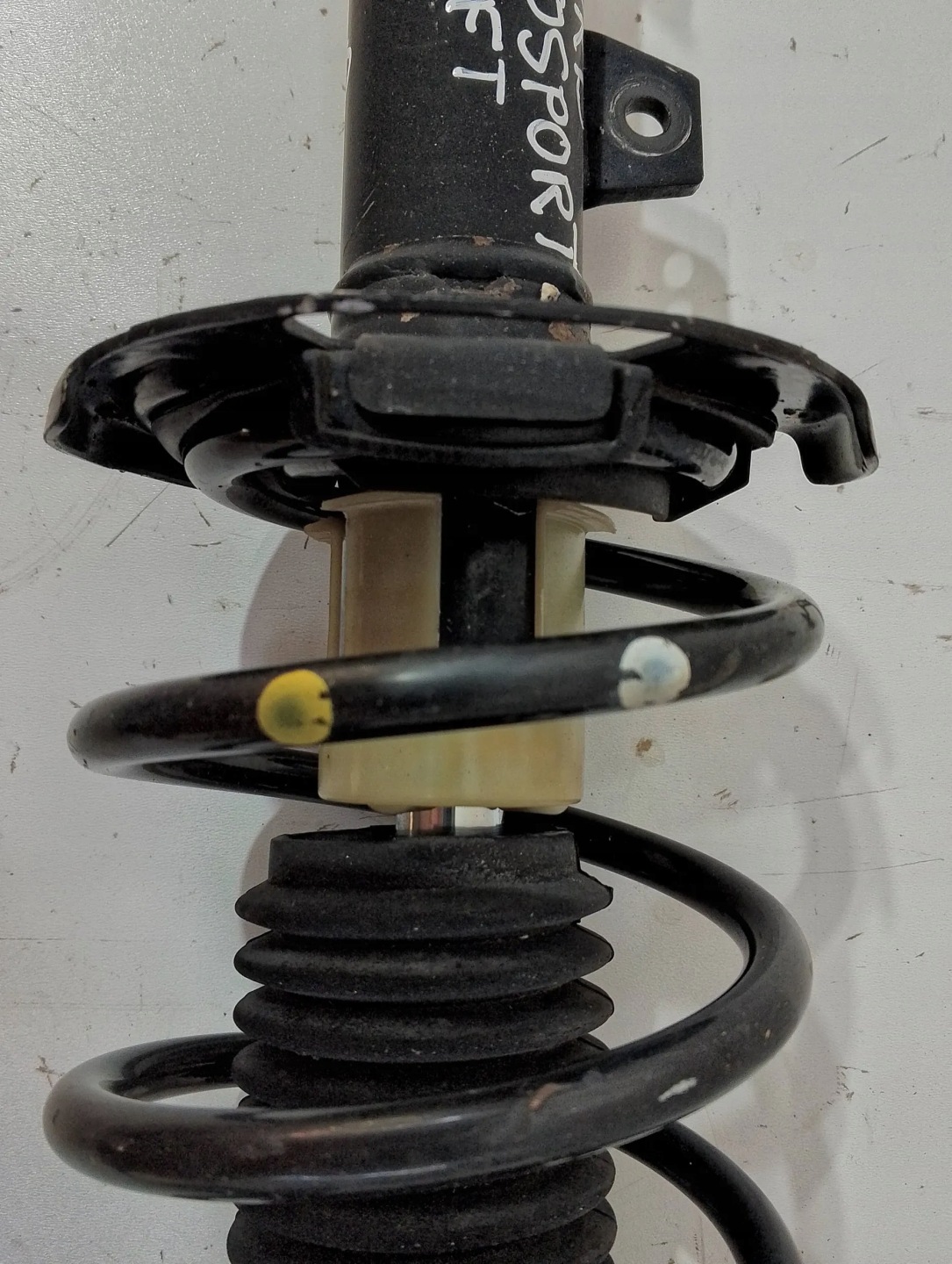 Ford Ecosport shock absorber front right (F122)