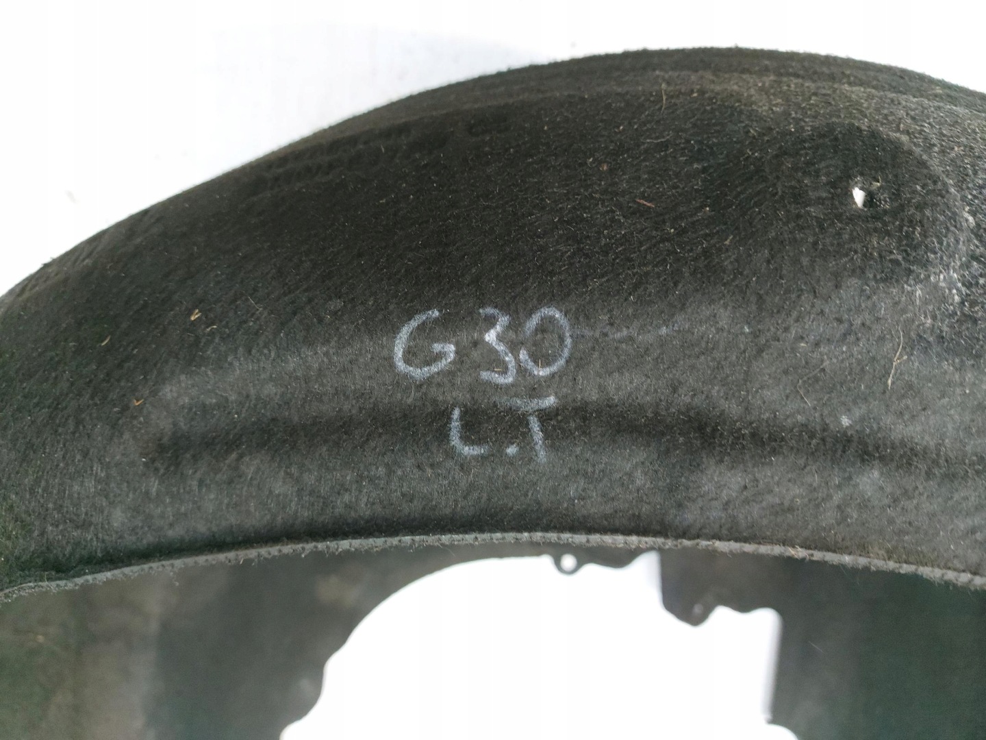 BMW G30 530e mudguard left rear part rear.