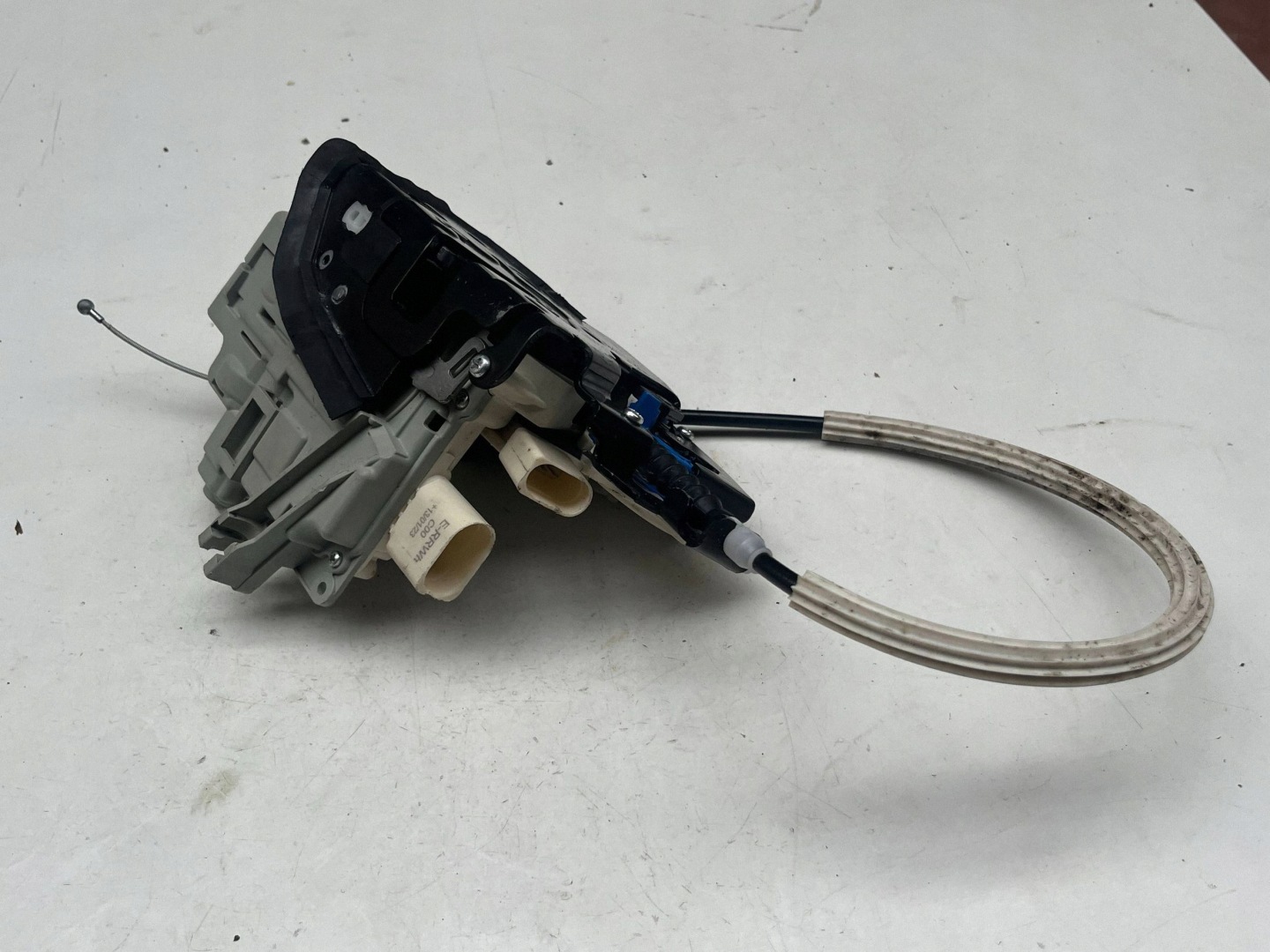 AUDI Q7 4M lock door right front DOCIAG 4M1837016D @M