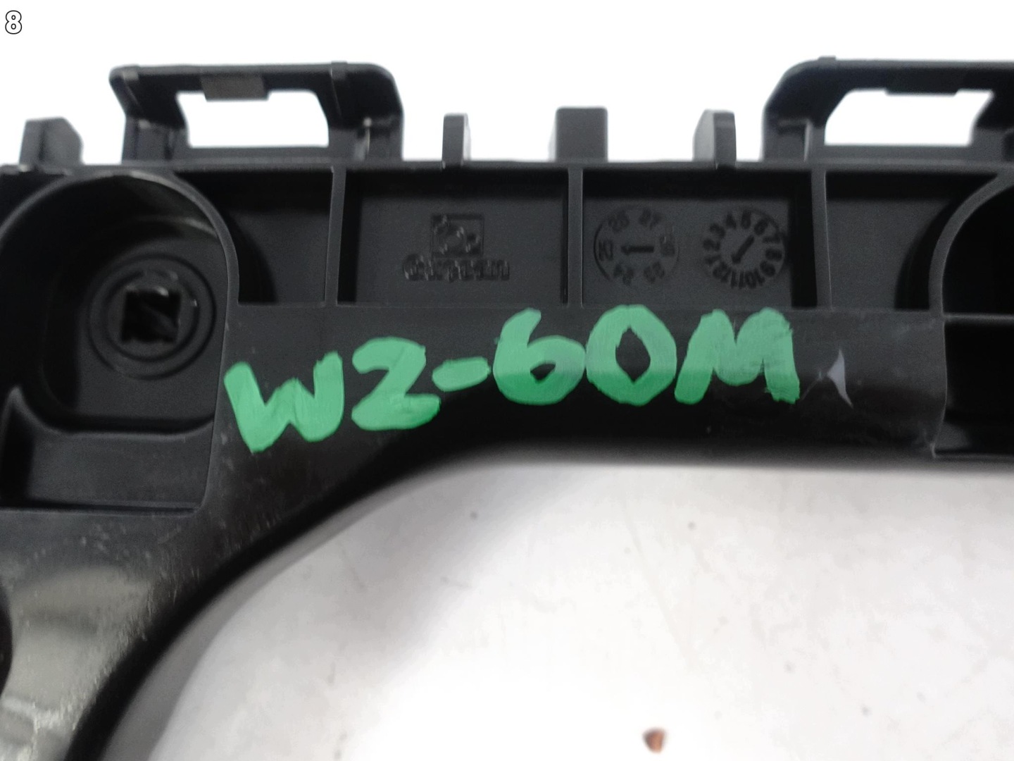 TOYOTA COROLLA E21 E210 XII KOMBI 18- support holder W bumper rear part right