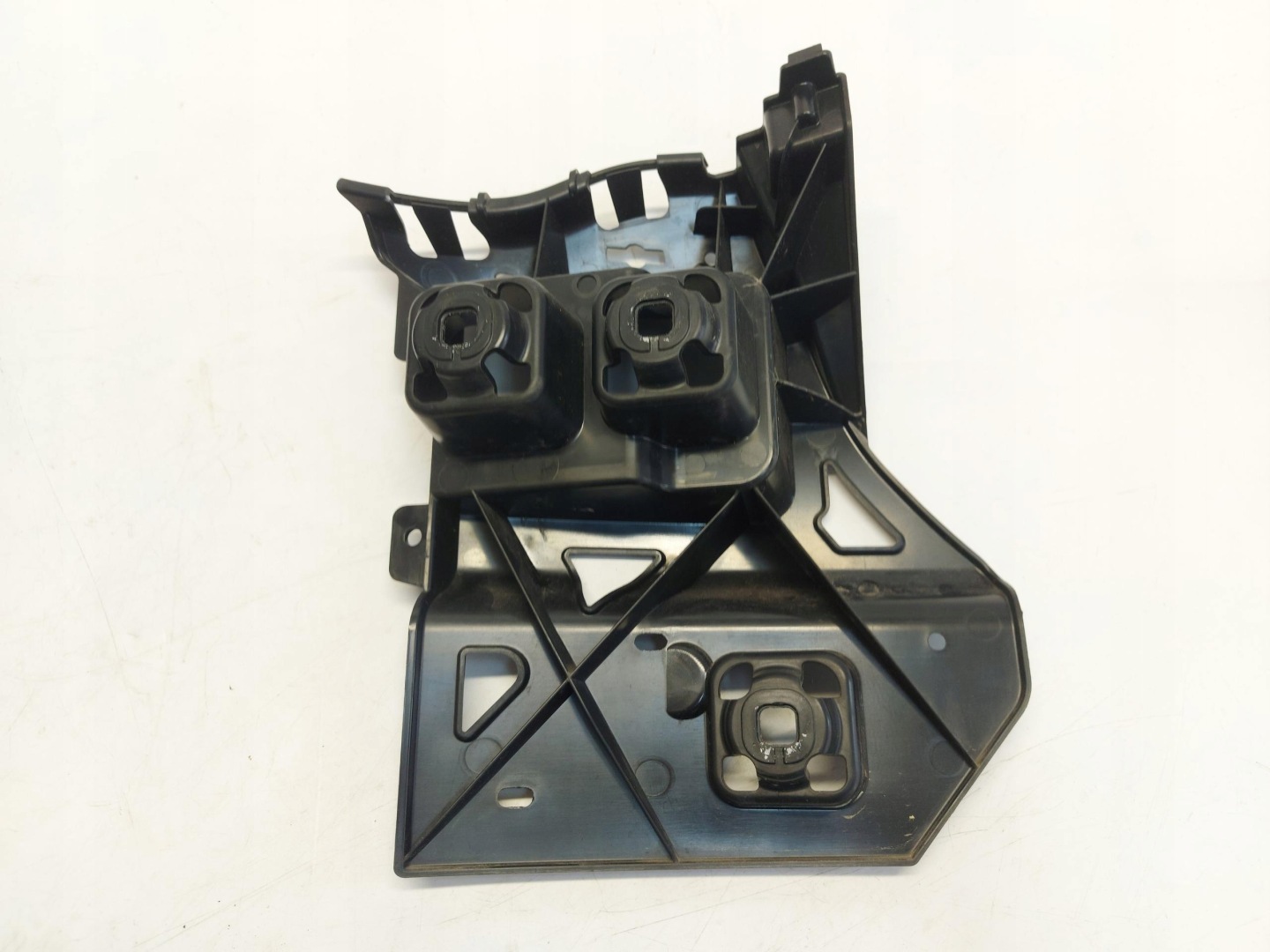 BMW i4 G26 4 GranCoupe, 2023 holder bumper bracket right rear part