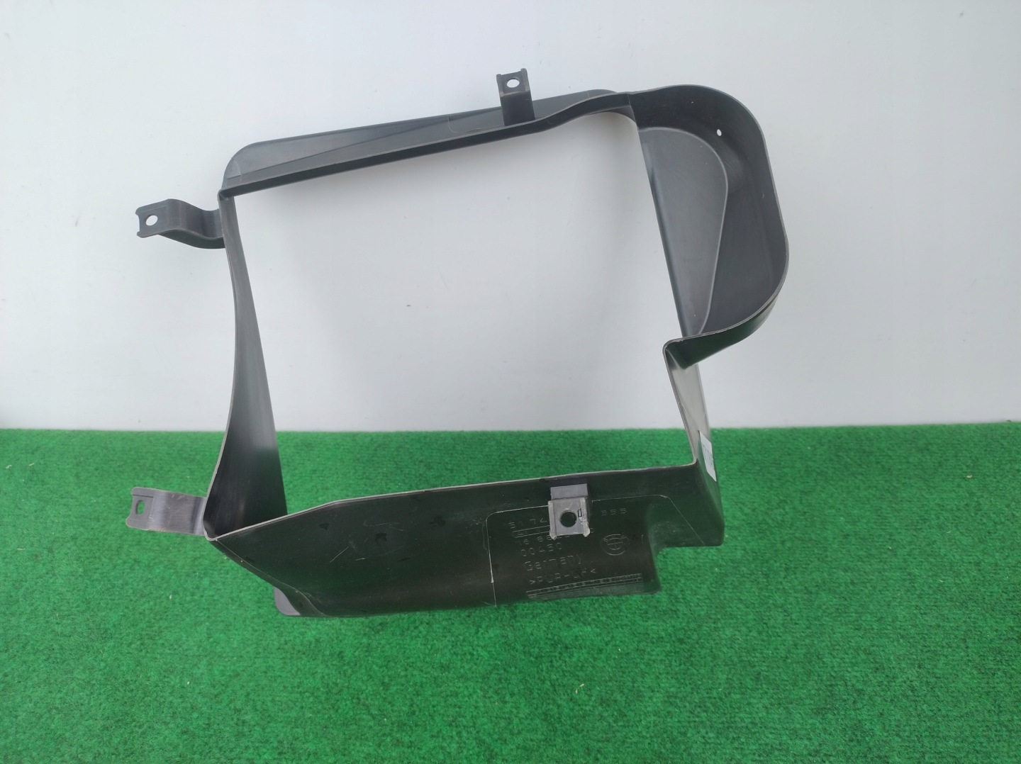 BMW X6 E71 intake air TUNEL drain 51742159355 K71/846