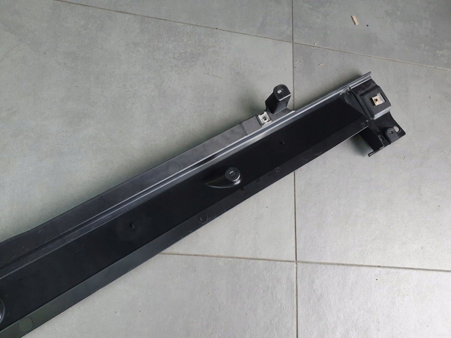 Audi Q8 cover chassis side right 4M8825212