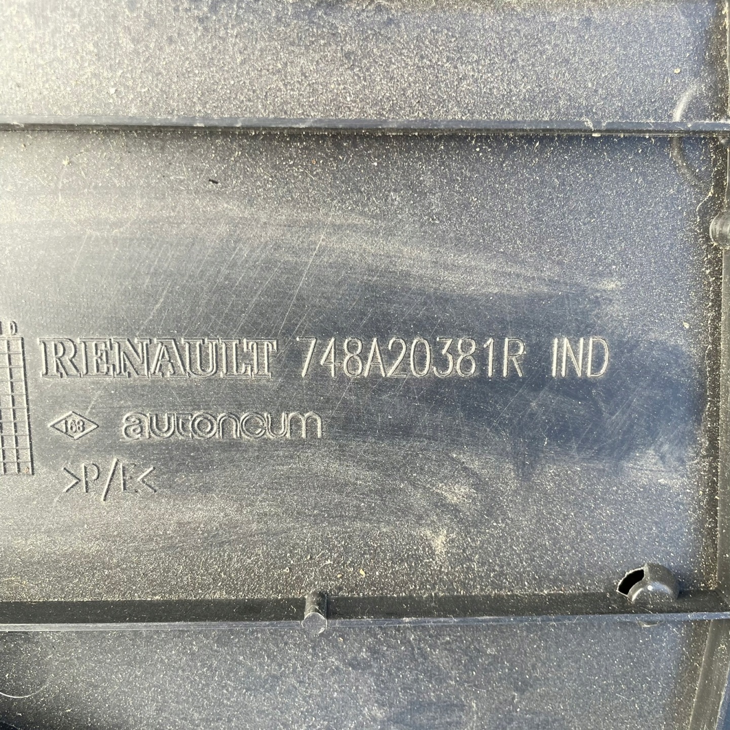 RENAULT MEGANE IV HYBRYDA BLENDE ABDECKUNG ABDECKUNG 748A20381R